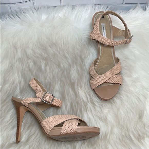 Diane Von Furstenberg Tan Woven Leather Heel Sz 10 - Picture 1 of 6